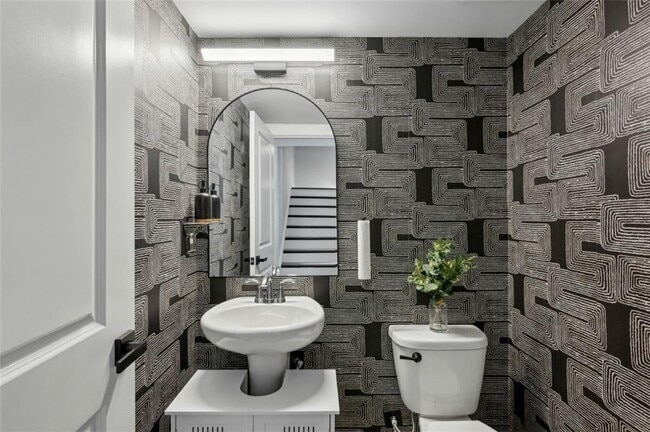 Building Photo - 2090 Emmet Pk Ln