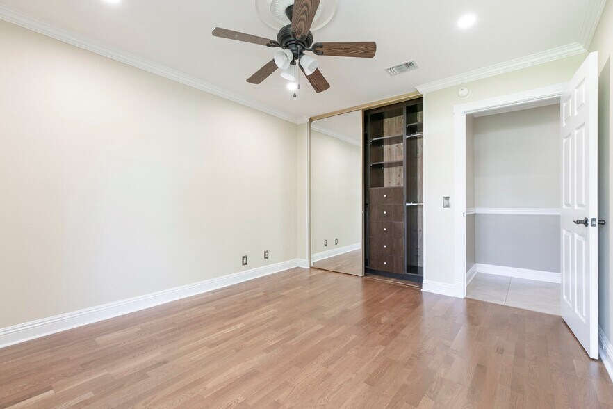 Building Photo - 10928 Meseta Ave