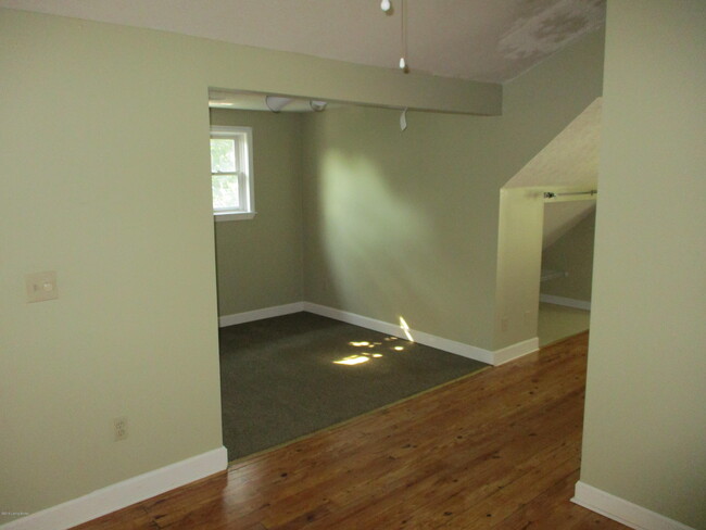 Building Photo - 4214 Winchester Rd