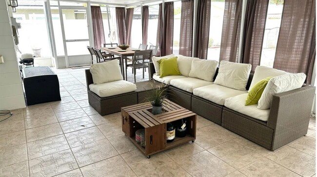 Building Photo - Updated 3/2 Home in Brentwood Heights