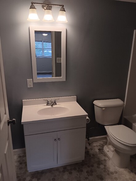 Building Photo - 5520 Carla Dr