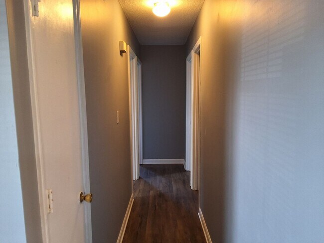 Building Photo - 310 Diecks Dr