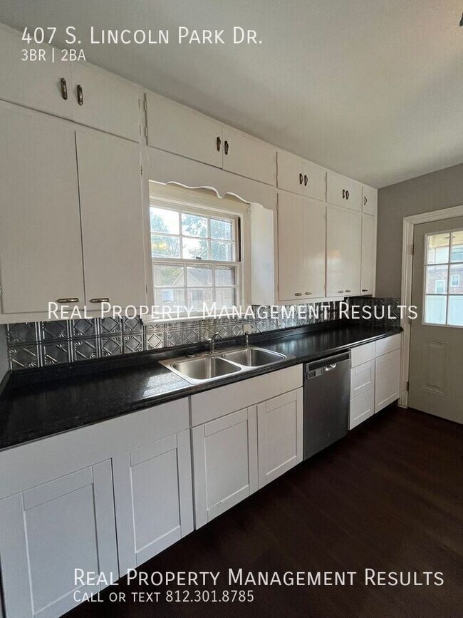 Building Photo - 407 S Lincoln Park Dr