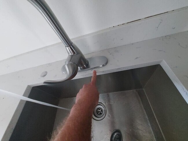 Building Photo - Charming Tacoma Home on a Peaceful Corner Lot!