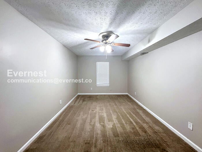 Building Photo - 320 Ashley Woods Dr