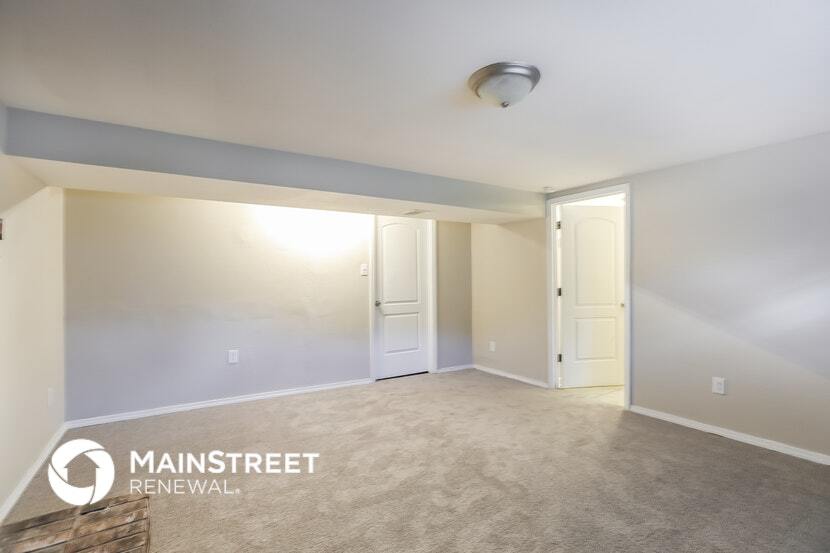 Building Photo - 1604 N Glen Ellyn St