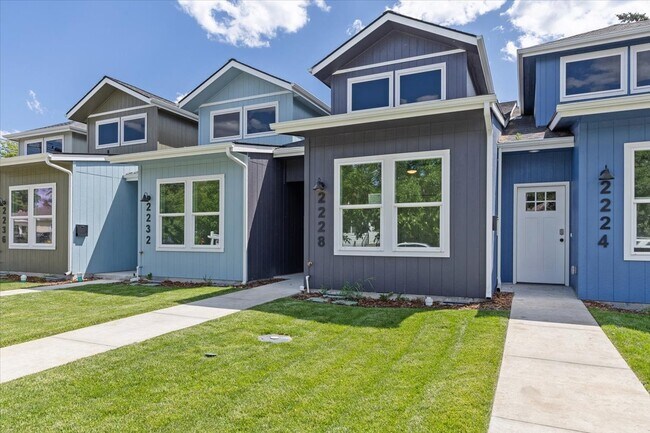 Primary Photo - 2228 E 4th Ave