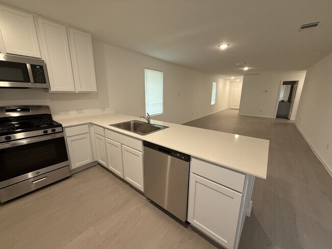 Building Photo - 2863 Red Diamond