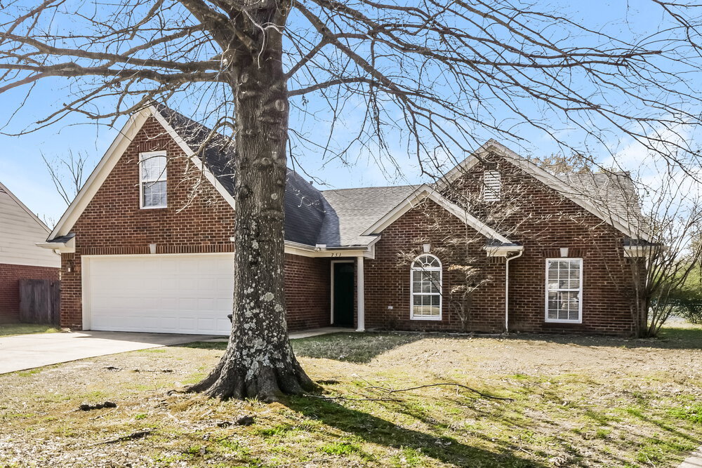 Building Photo - 751 Northwood West Cove