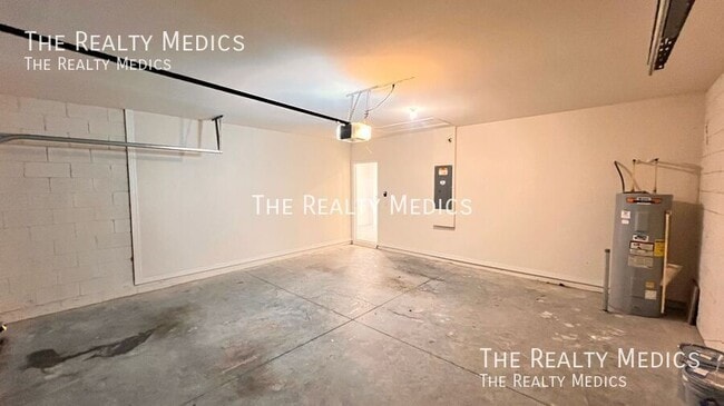 Building Photo - 1830 Hackberry St