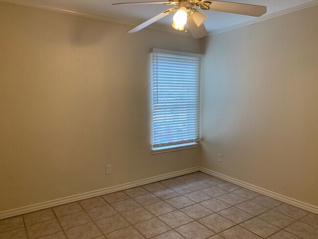 Building Photo - 15426 Grass Cay Ct