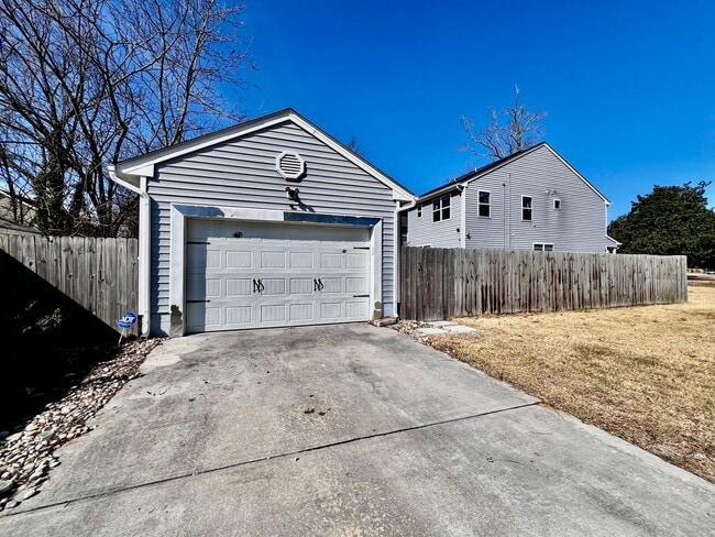 Building Photo - Stunning Corner-Lot Home with Space, Style & Modern Comfort