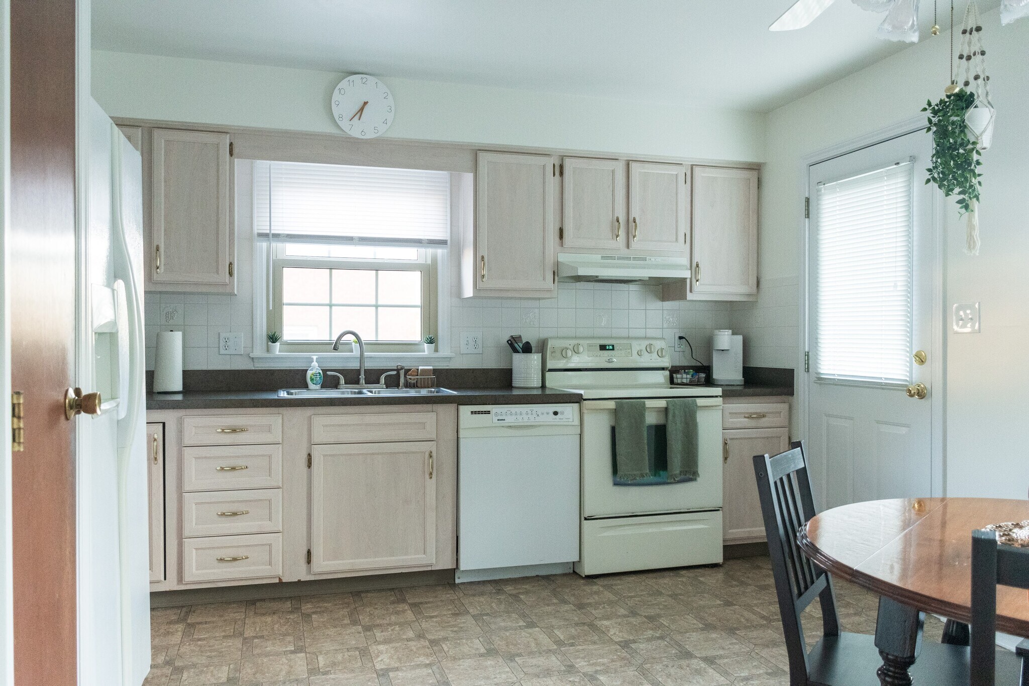 Building Photo - 239 S Ashbrook Cir