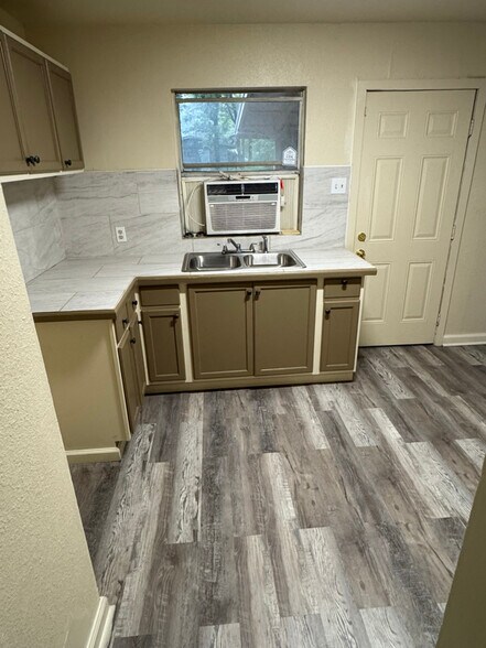 Building Photo - 6289 Arbor Vitae Dr