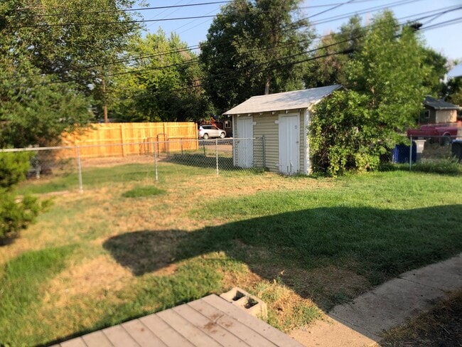Building Photo - Two Bedroom Apartment with Fenced Backyard in Lafayette Duplex