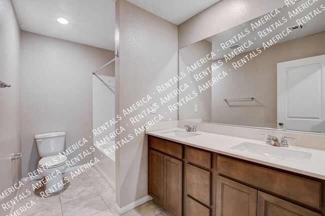 Building Photo - 6820 Calvitero St