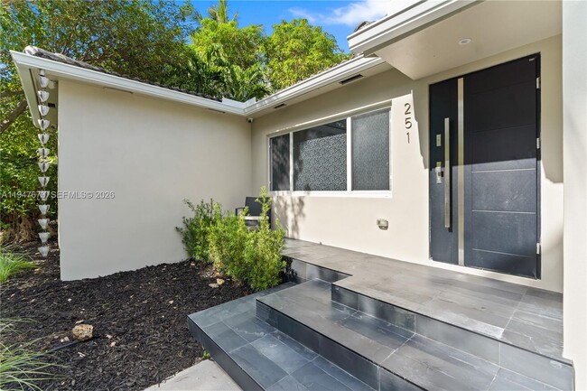 Building Photo - 251 NE 44th St