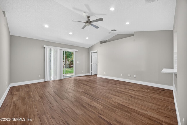 Building Photo - 11048 Stutz Ct