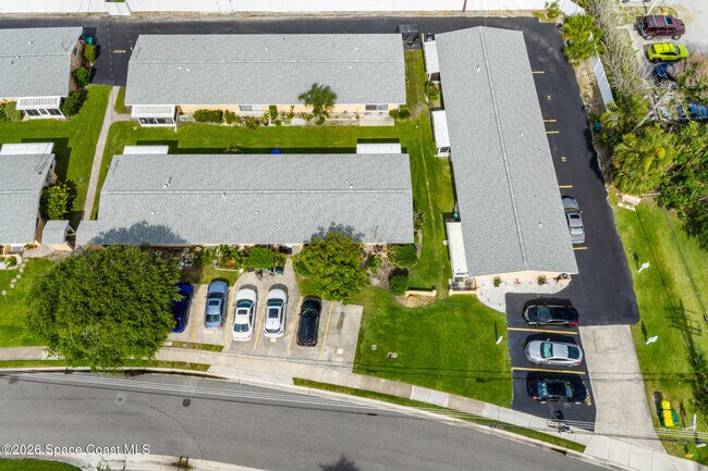 Building Photo - 714 Catalina Rd
