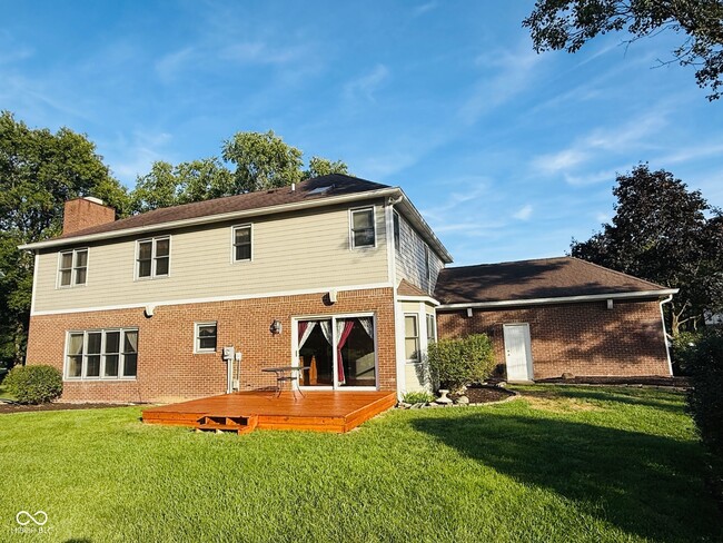 Building Photo - 1402 Edinburgh Dr