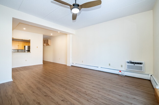 Building Photo - 123 Mamaroneck Ave