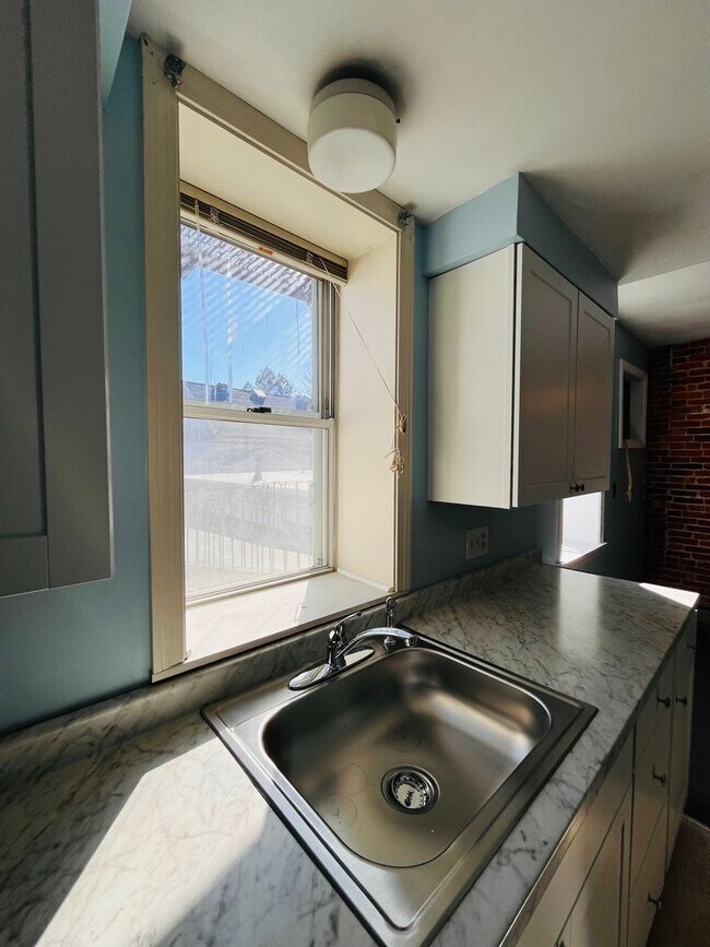 Building Photo - 132-136 State Street