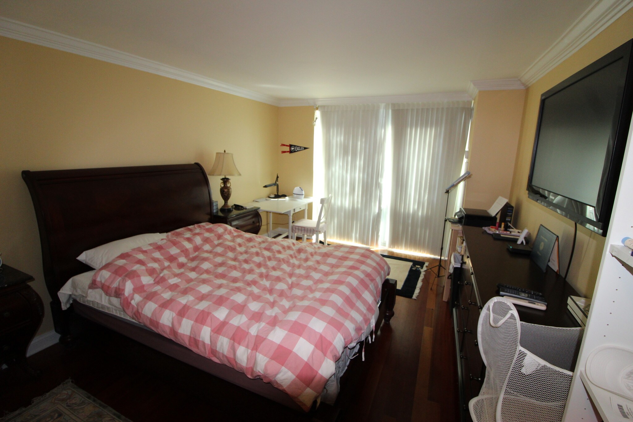 Building Photo - 195 N Harbor Dr