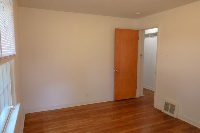 Building Photo - 10522 Byfield Dr