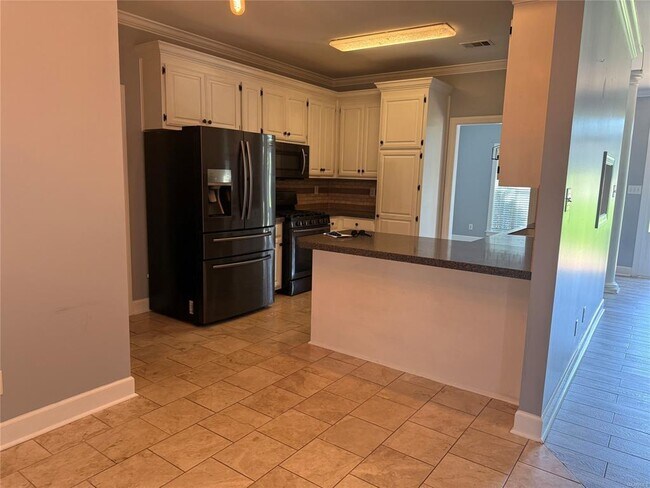 Building Photo - 104 Inge Pl