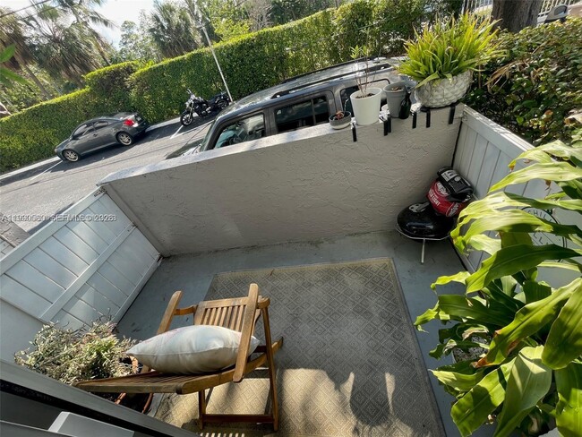 Building Photo - 7801 NE 4th Ct