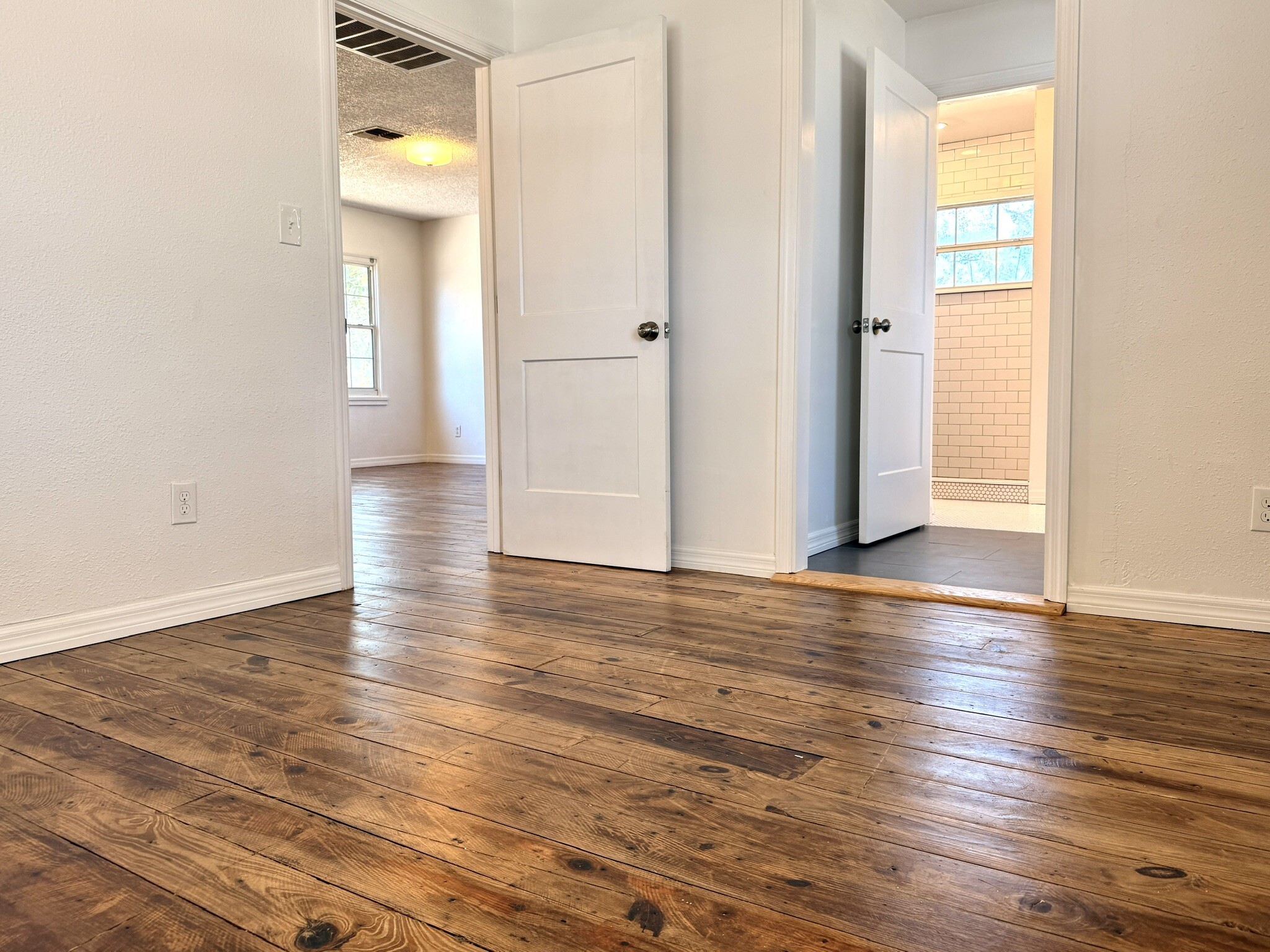 Building Photo - 7220 1st Ave N