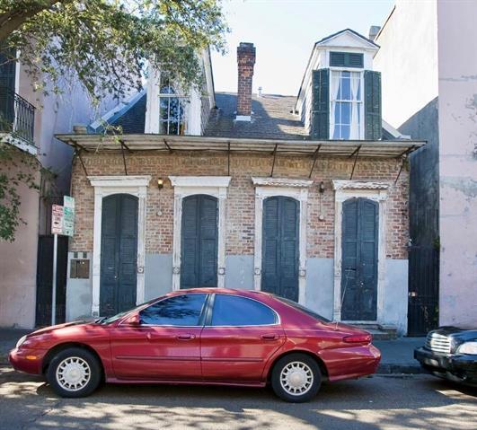 Building Photo - 830 St Ann St.