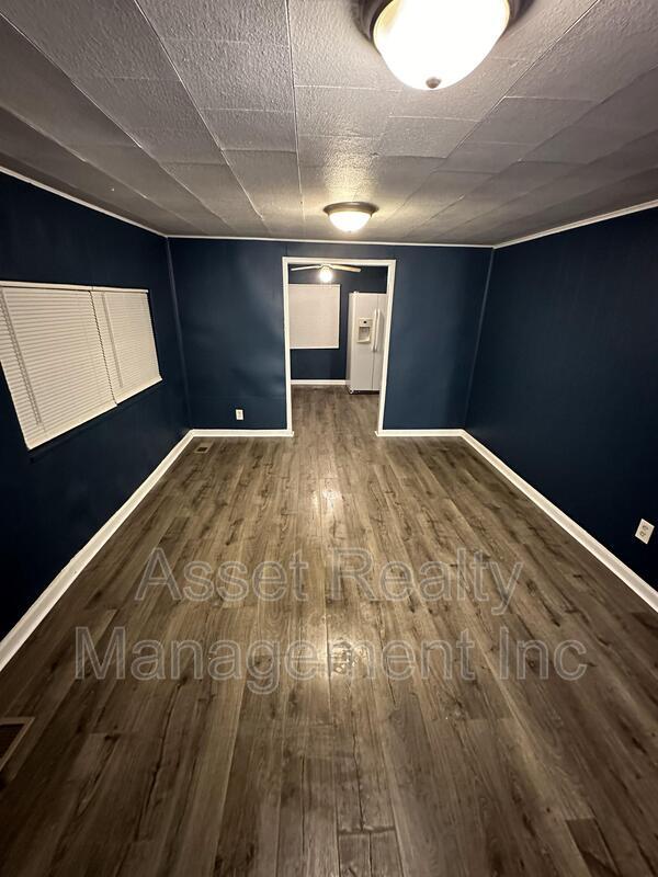Building Photo - 408 Hassler Mill Rd