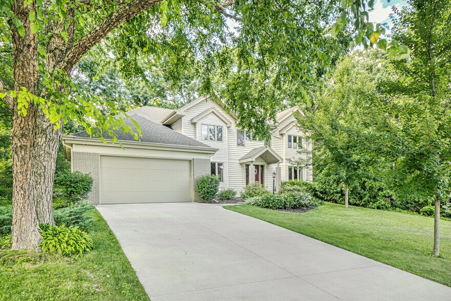 Primary Photo - 7126 New Washburn Way
