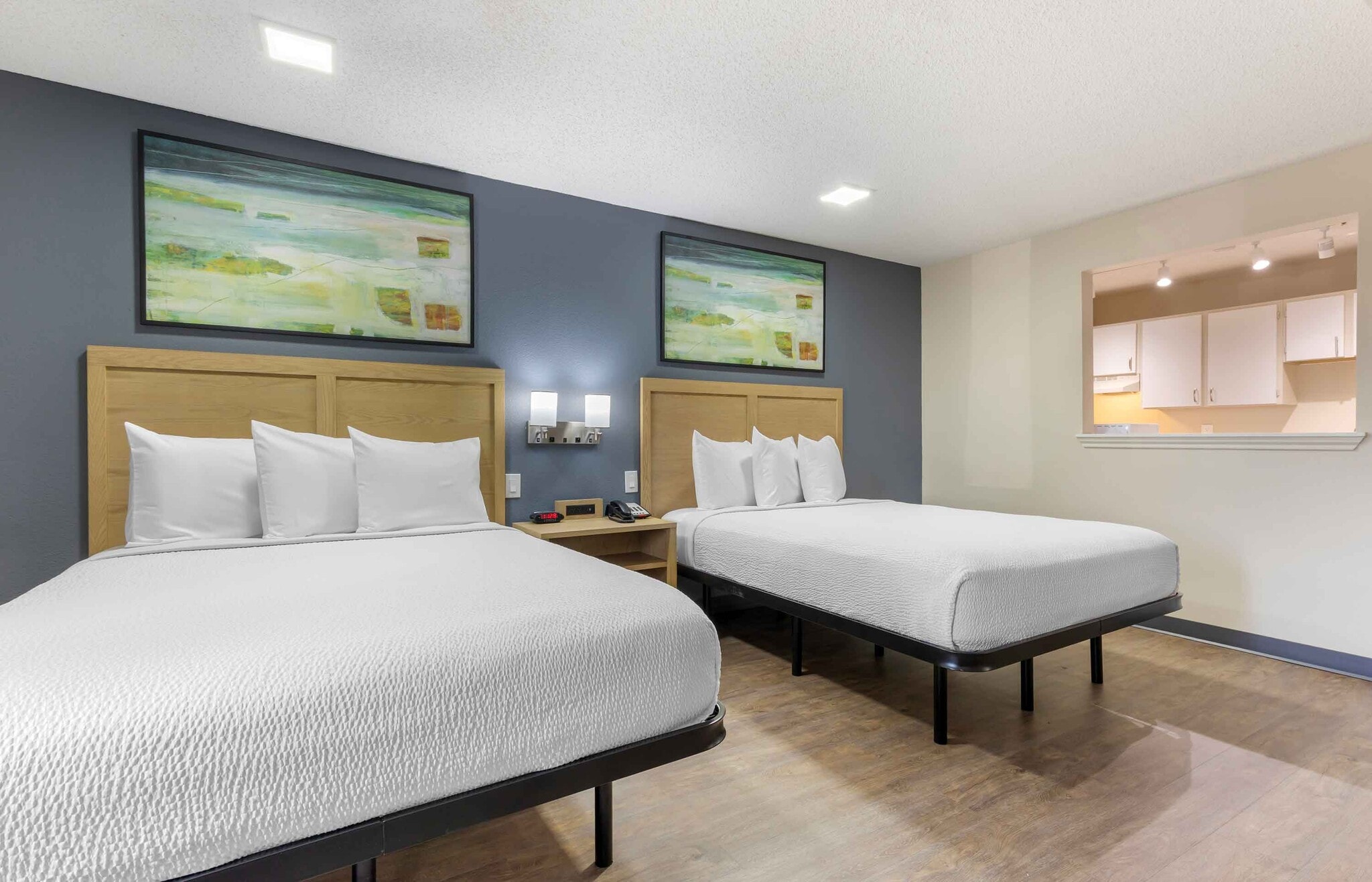 Building Photo - Furnished Studio-Arlington - Six Flags