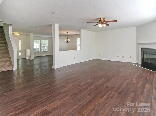 Building Photo - 3609 McDuff Ct