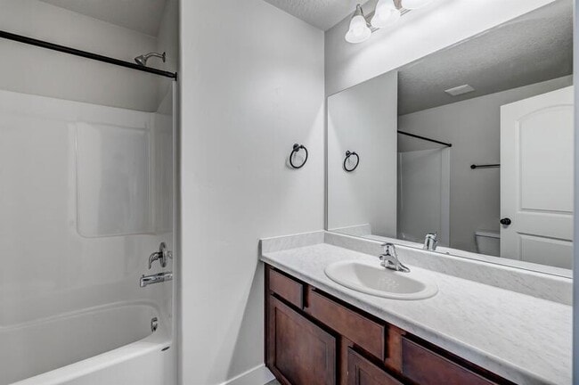 Building Photo - 3904 Hardman Way