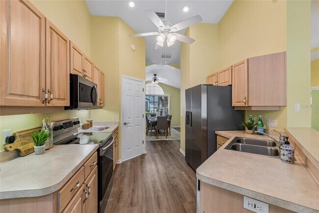 Building Photo - 12728 Flamingo Pkwy