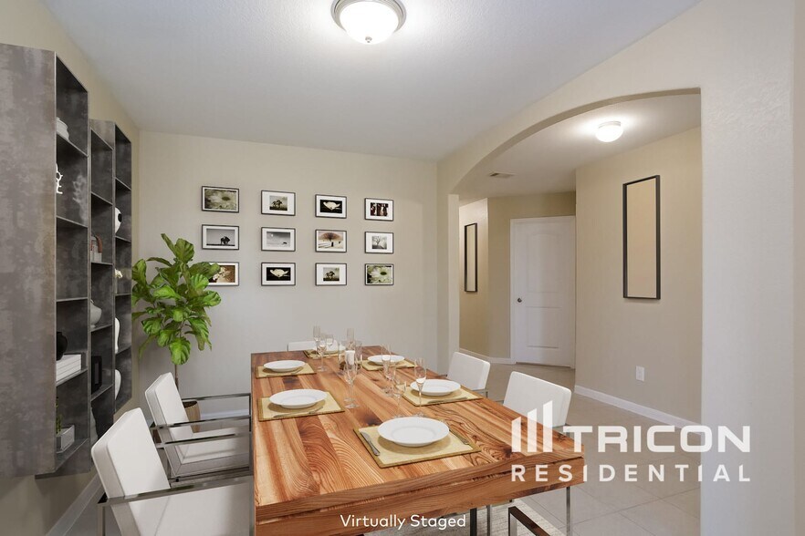 Building Photo - 821 Painted Bison Dr