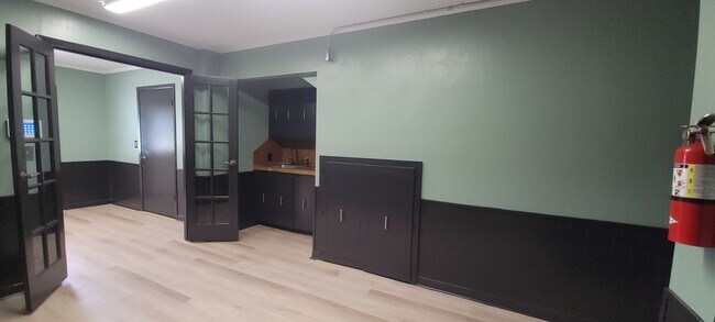 Building Photo - 7600 Pines Rd