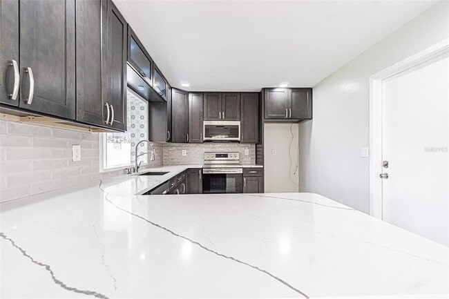 Building Photo - 8024 Las Cruces Ct