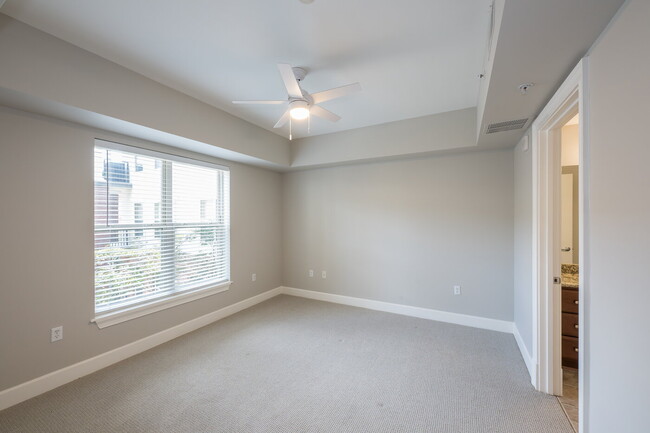 Building Photo - 200 River Vista Drive