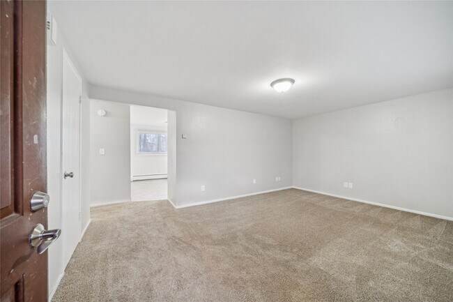 Building Photo - 12332 End St