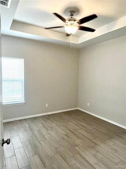 Building Photo - 1635 Playa Dr