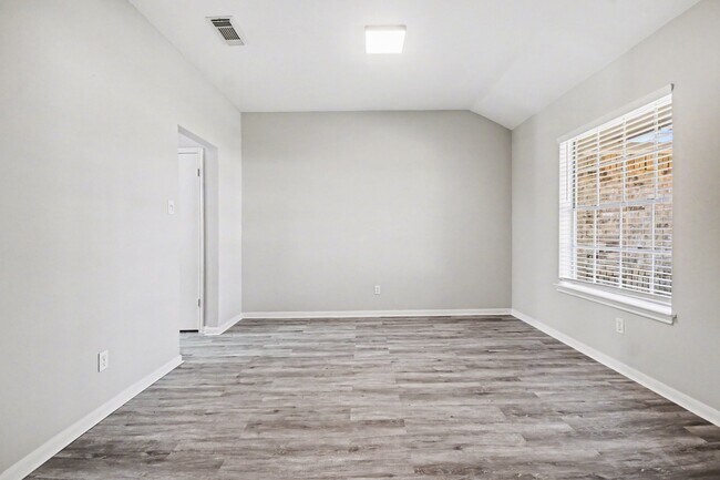 Building Photo - 9478 Carmalee St