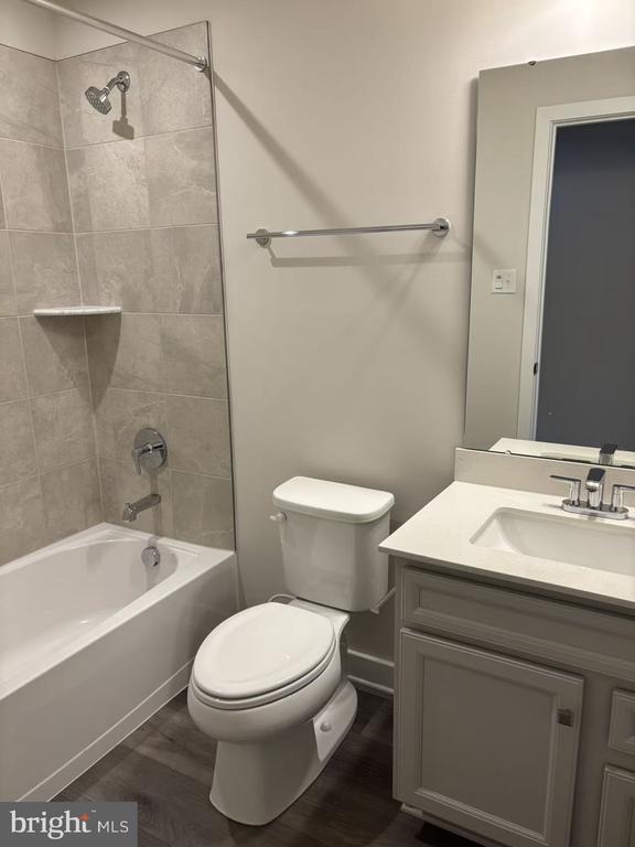 Building Photo - 2652 Tisbury Ln