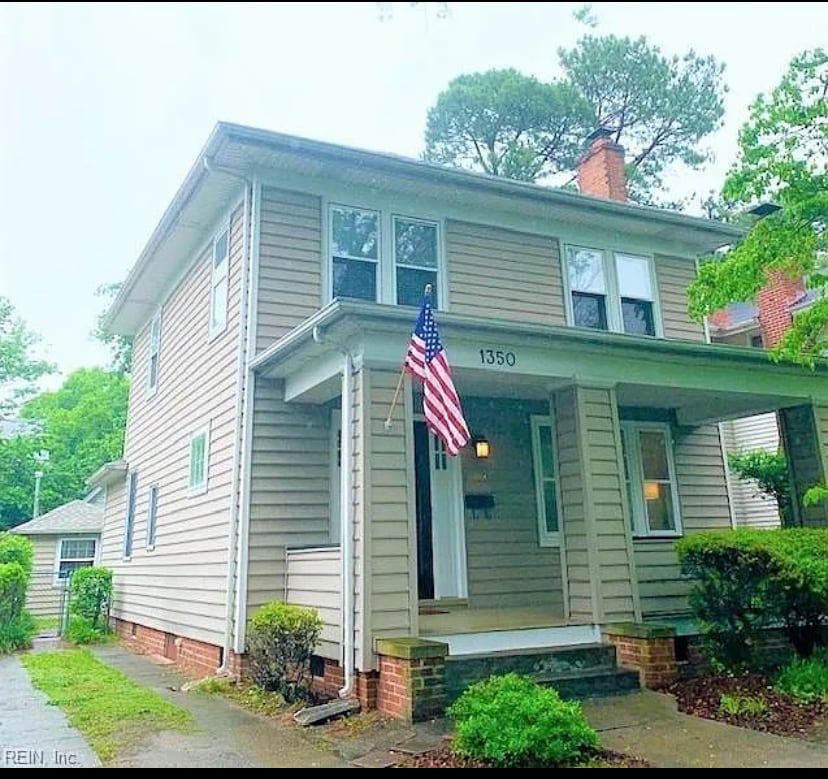 Building Photo - 1350 Buckingham Ave