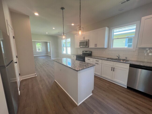 Building Photo - New Construction 3 Bedroom Home