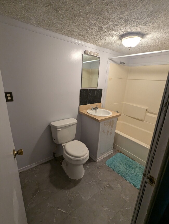 Building Photo - 2353 Little Georgetown Rd