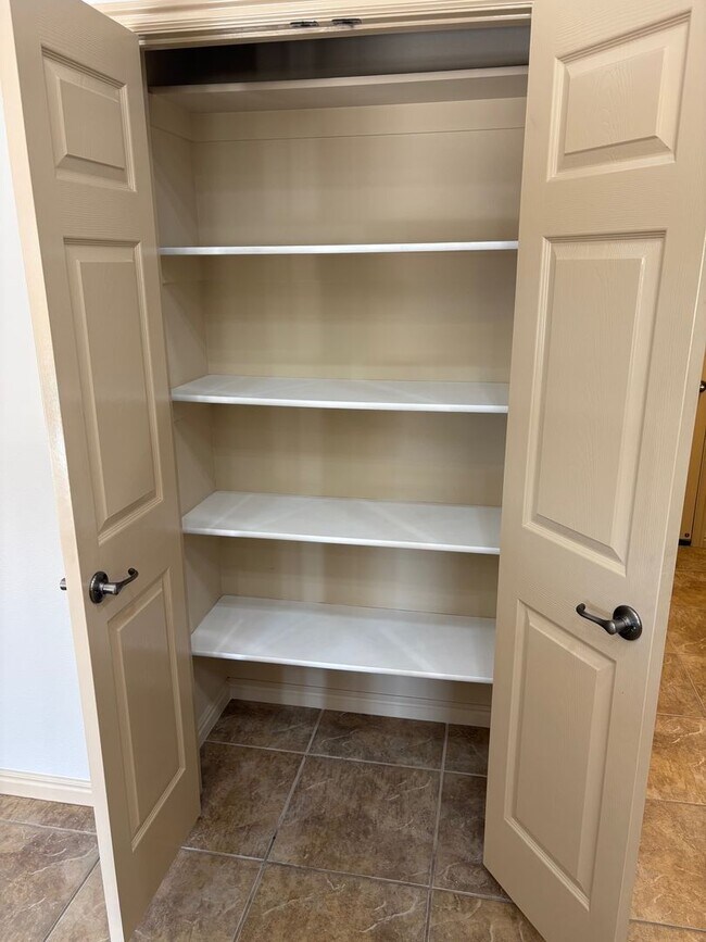 Building Photo - St. George Oasis